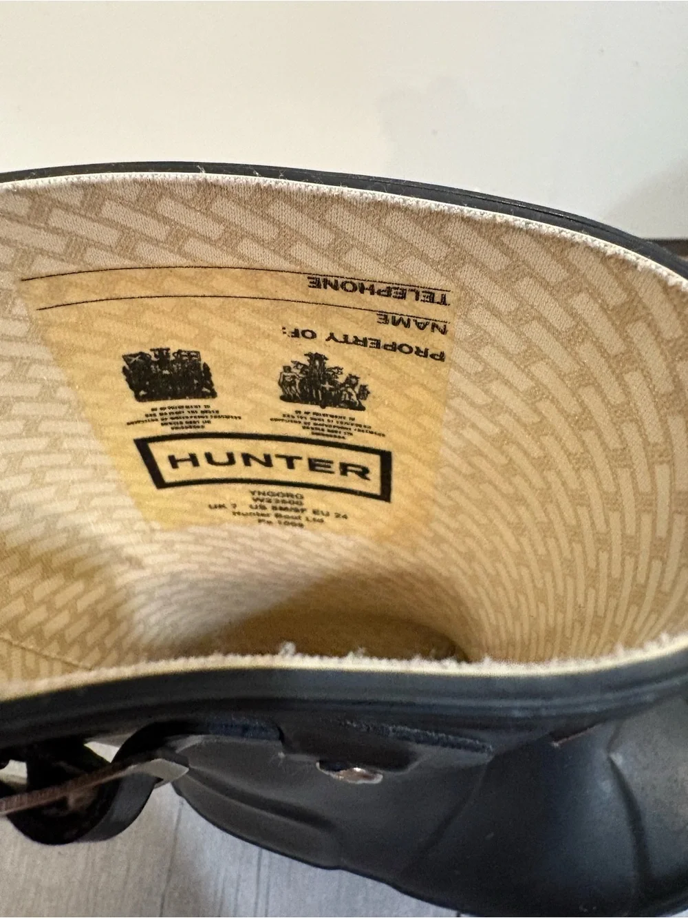 Hunter Black Rain Boots with Cream Sherpa Insert and Logo